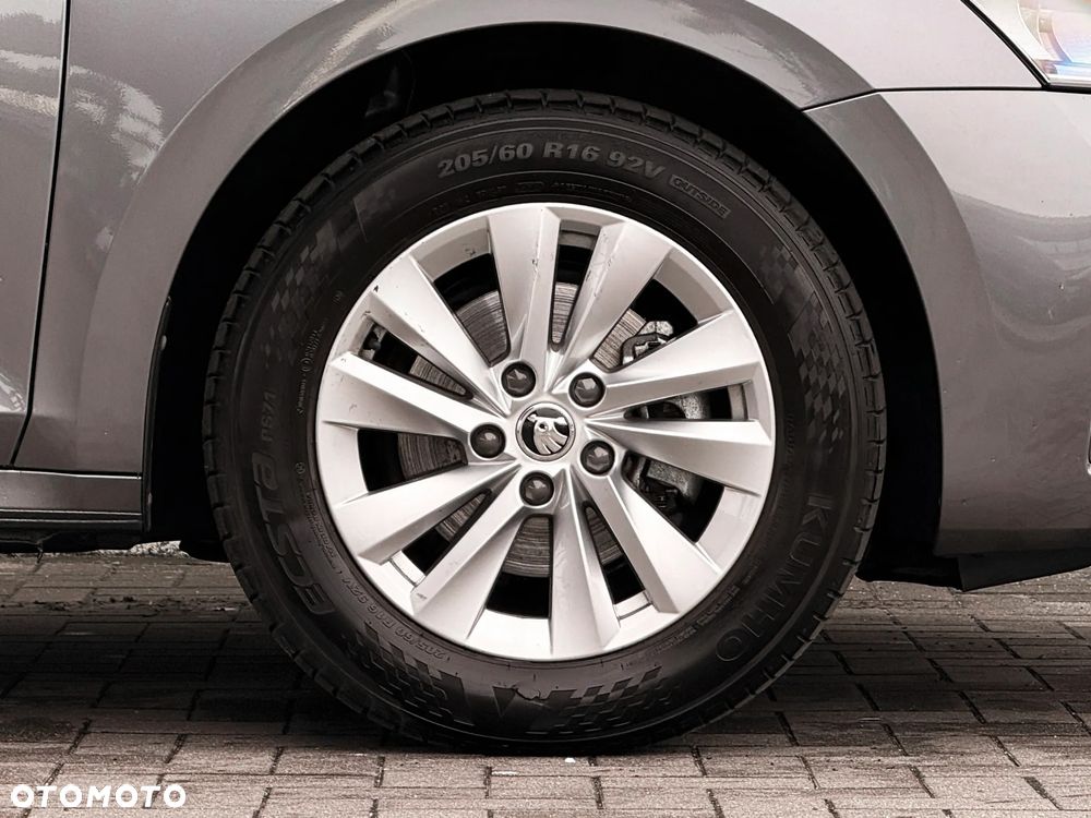 Skoda Octavia 1.5 TSI Edition 130 Essence - 8