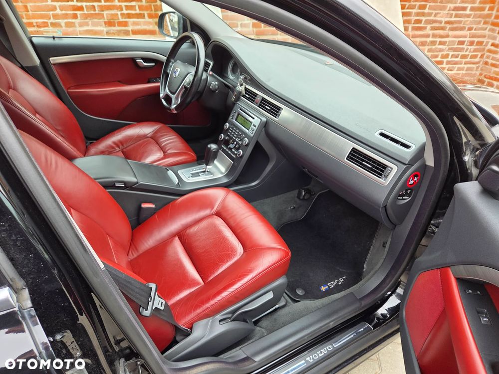 Volvo V70 2.5T Summum - 22