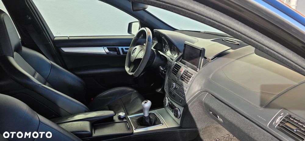 Mercedes-Benz Klasa C 320 T CDI Avantgarde - 25