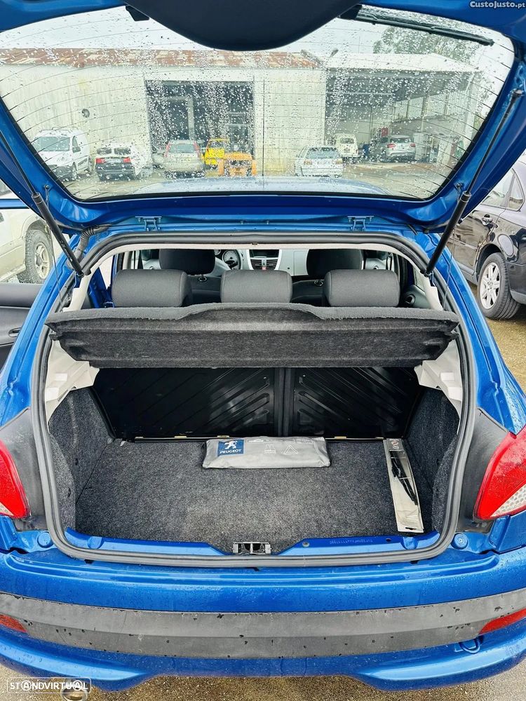 Peugeot 206+ 1.1 Urban - 9