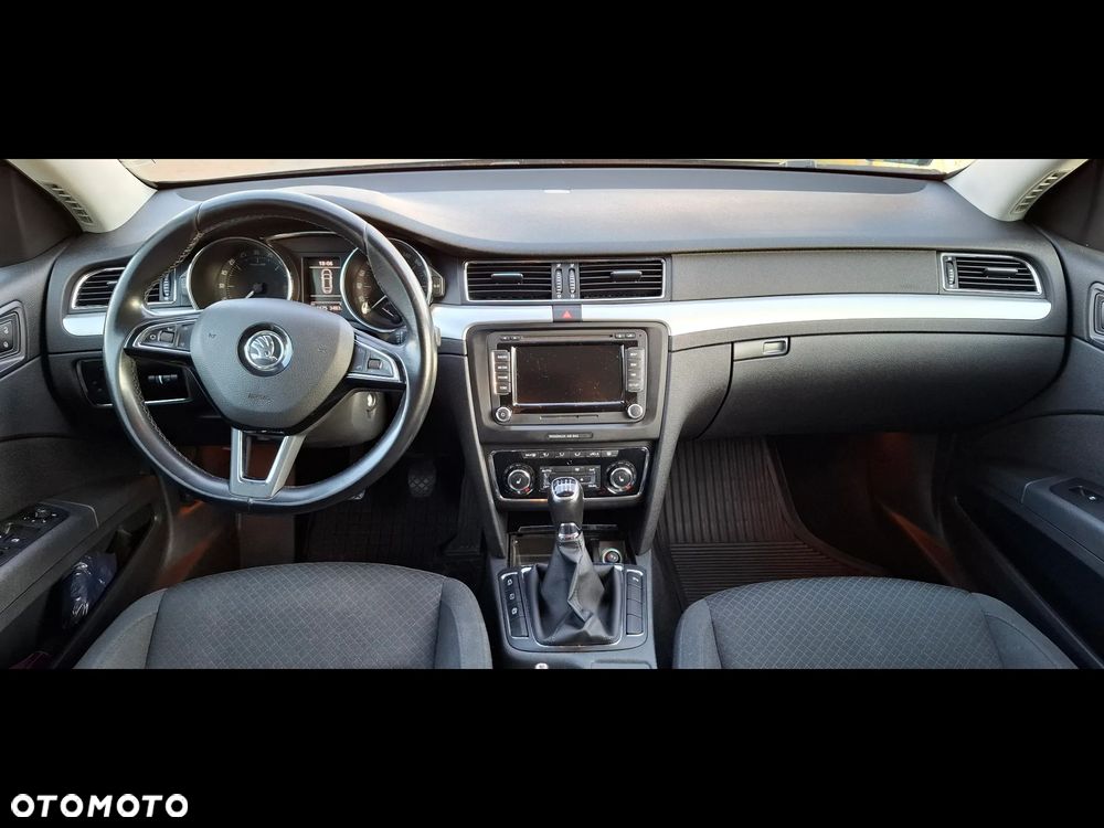 Skoda Superb 2.0 TDI Ambition - 13