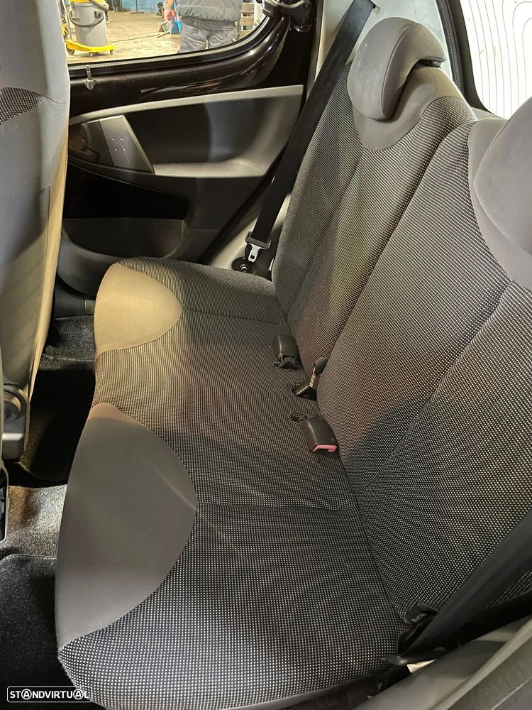 Peugeot 107 1.0 Trendy - 9