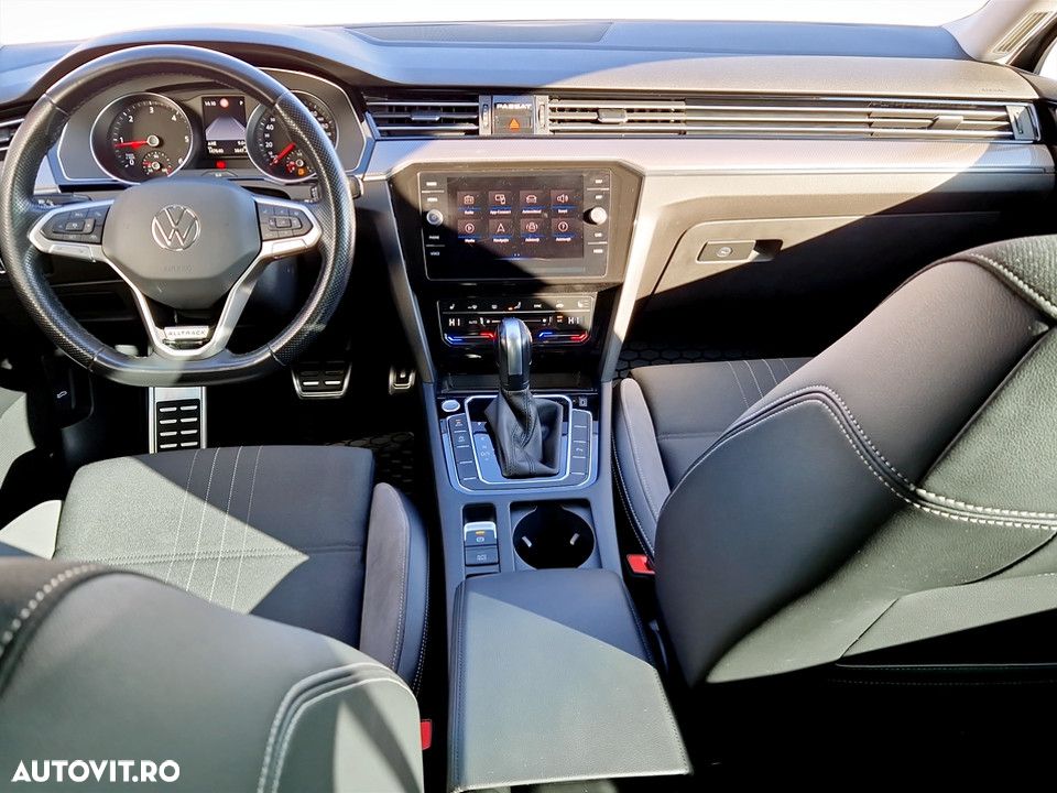 Volkswagen Passat Alltrack 2.0 TDI 4Mot DSG - 13