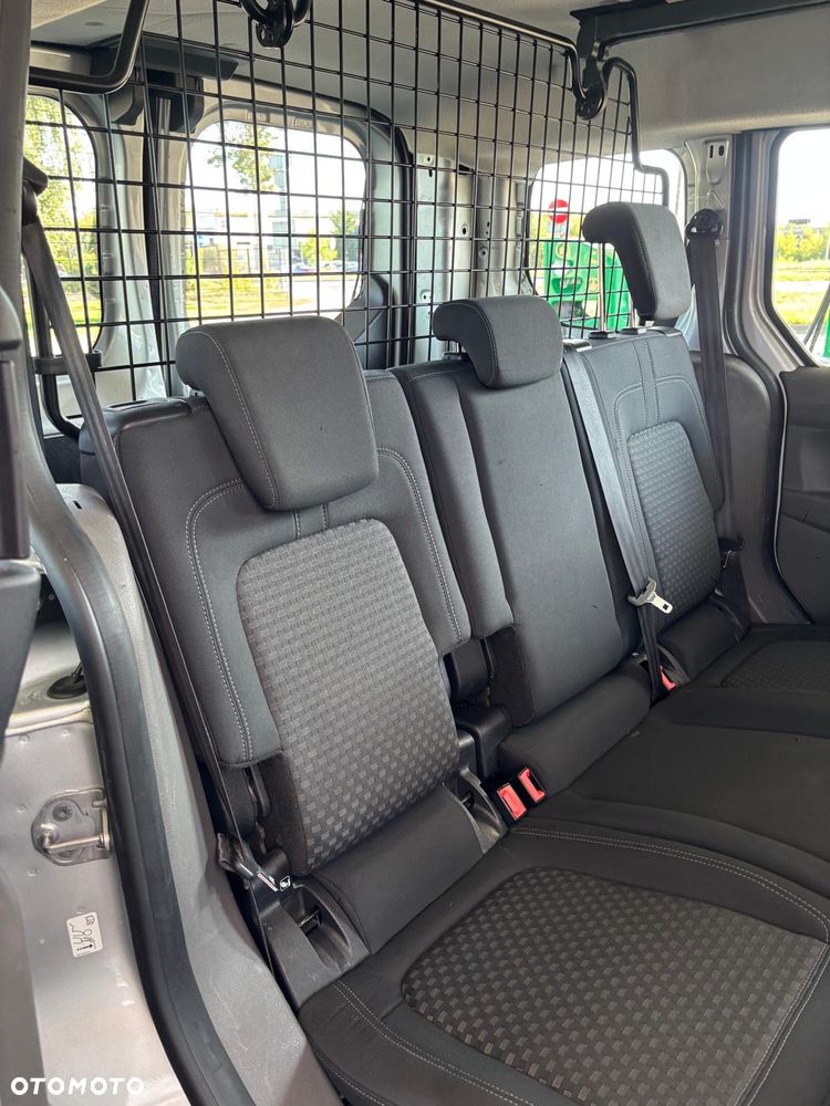 Ford Transit Connect - 14