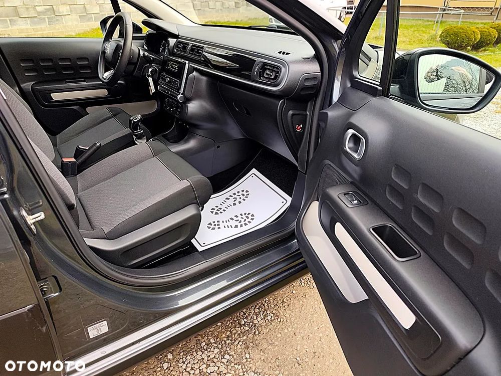 Citroën C3 Pure Tech 82 SHINE - 21