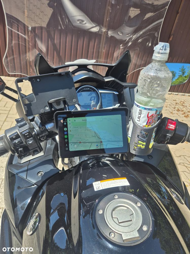 Yamaha FJR - 7