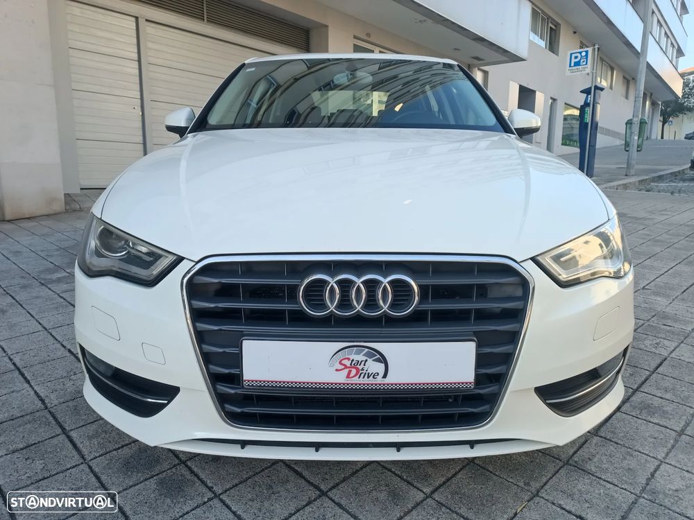 Audi A3 Sportback 1.6 TDI Advance Ultra - 3