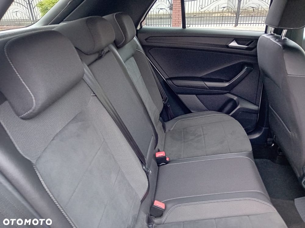 Volkswagen T-Roc 1.5 TSI R-Line Plus - 33