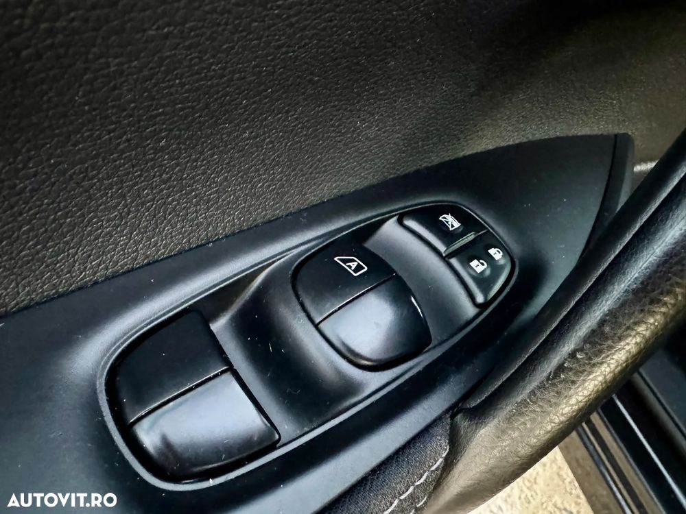 Nissan Qashqai 1.2 DIG-T Start/Stop Tekna - 26