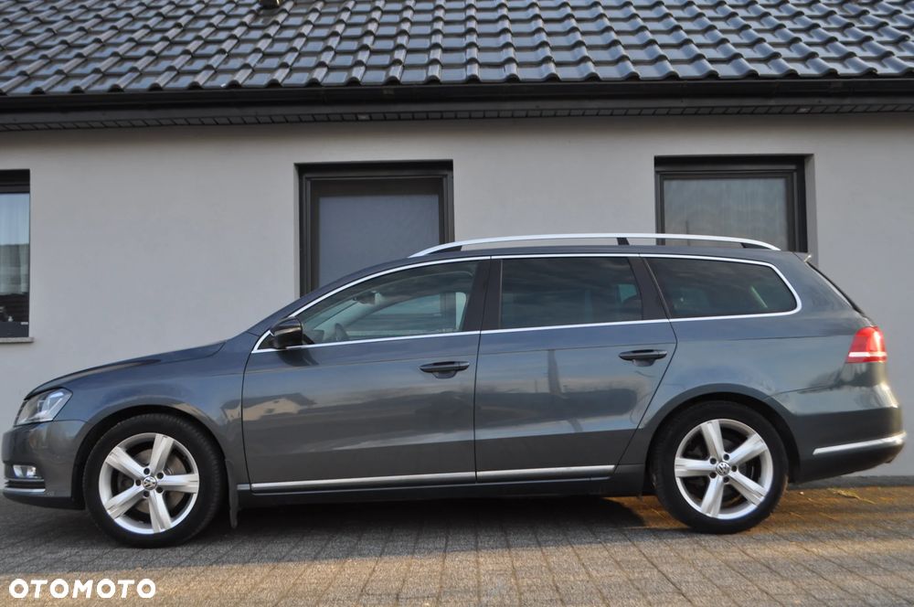 Volkswagen Passat 2.0 TDI DPF Highline - 12