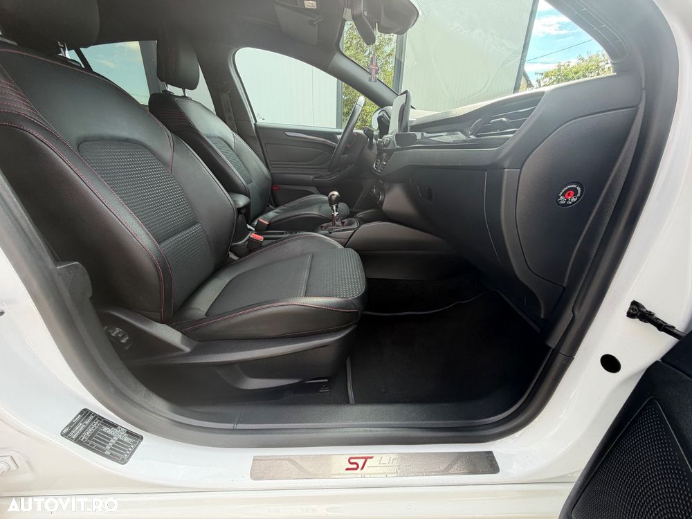 Ford Focus 1.0 EcoBoost Start-Stopp-System ST-LINE STYLE - 5
