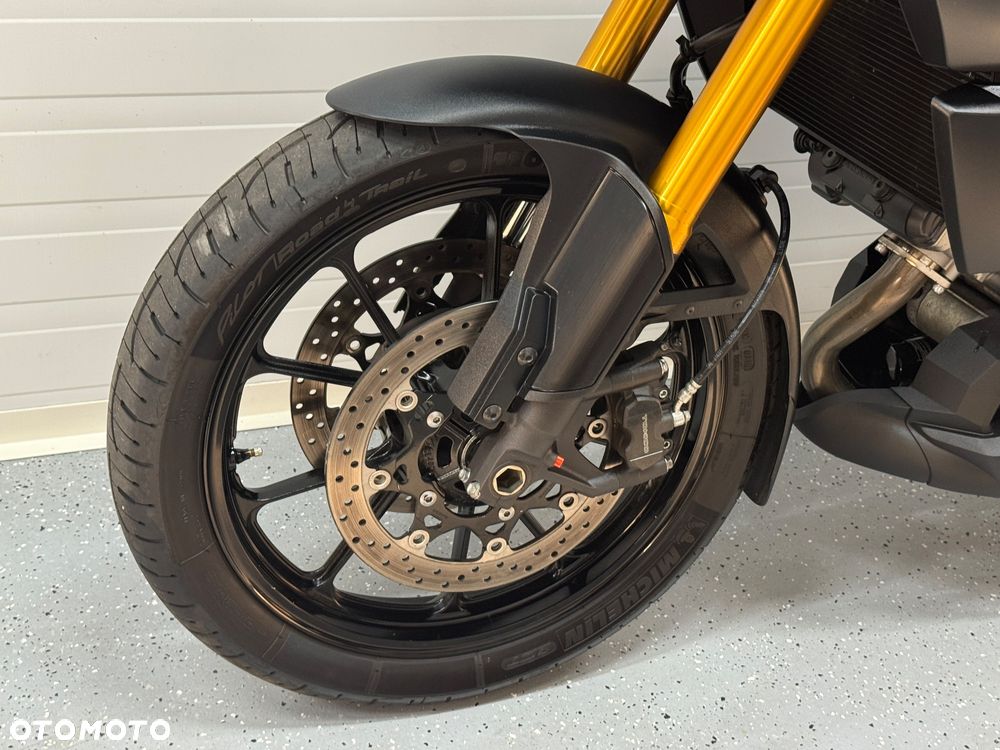 Suzuki V-STROM - 28