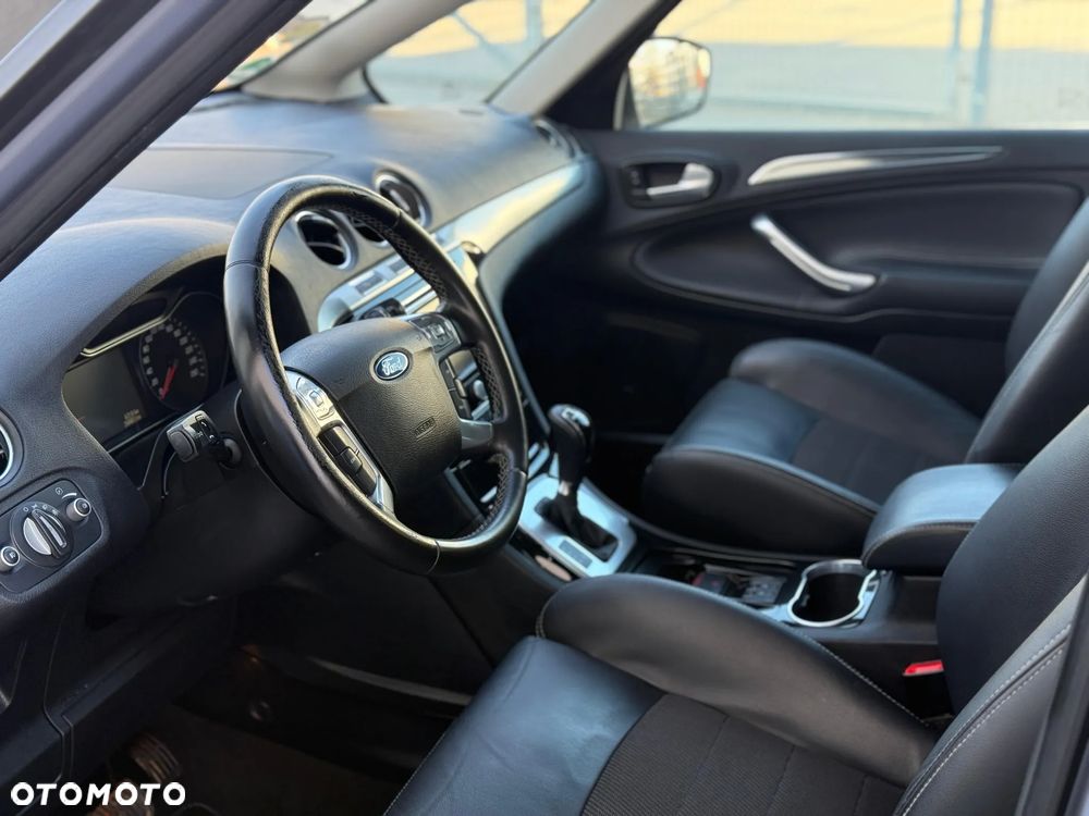 Ford S-Max 2.0 TDCi DPF Titanium - 15