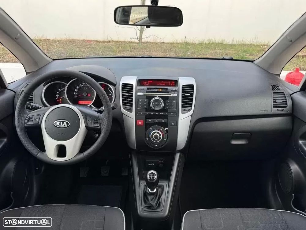 Kia Venga 1.4 CRDi LX ISG - 13