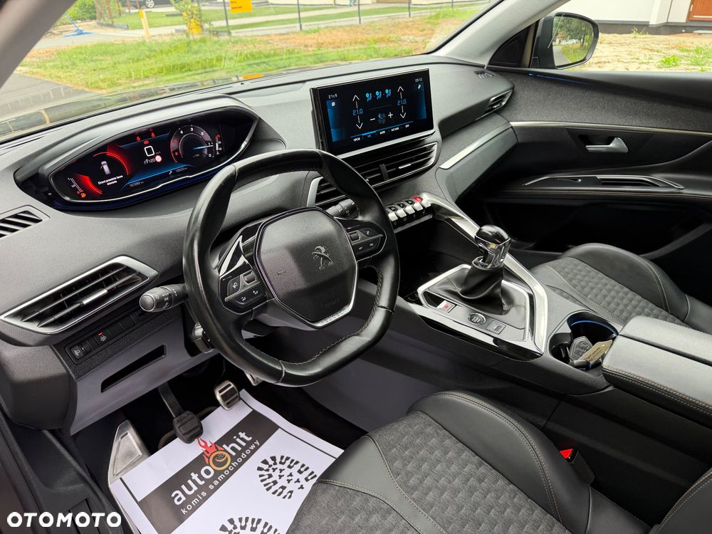Peugeot 5008 1.5 BlueHDi Road Trip S&S - 17