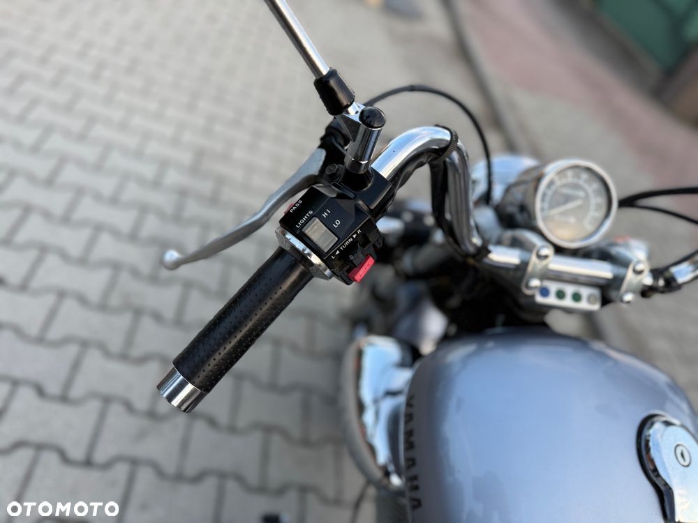 Yamaha XV - 26