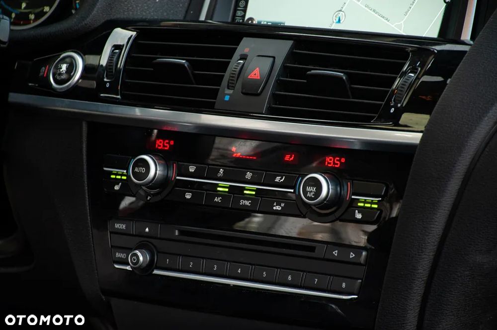 BMW X4 xDrive28i - 27