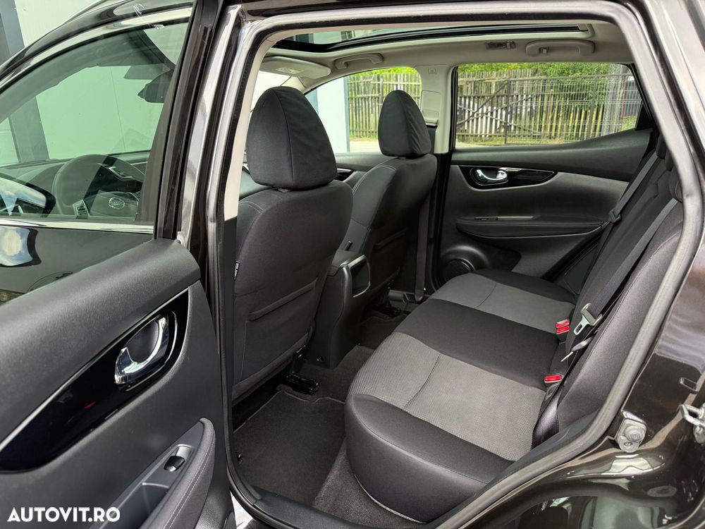 Nissan Qashqai 1.5 DCI N-Connecta - 13