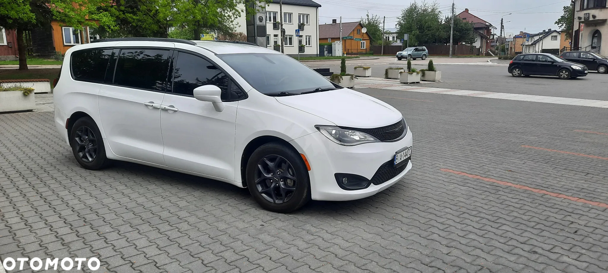Chrysler Pacifica - 8