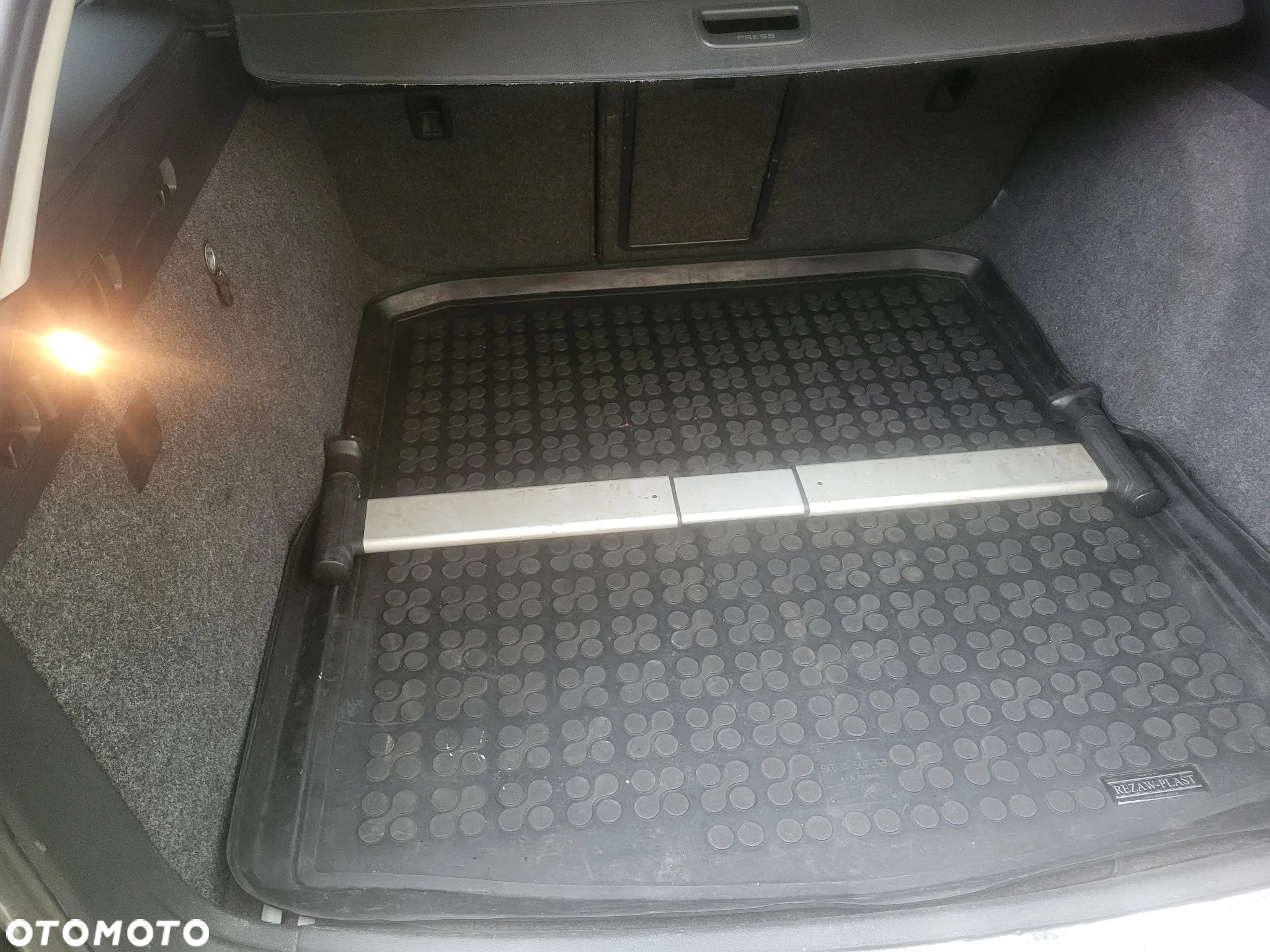 Skoda Superb 2.0 TDI Ambition - 15