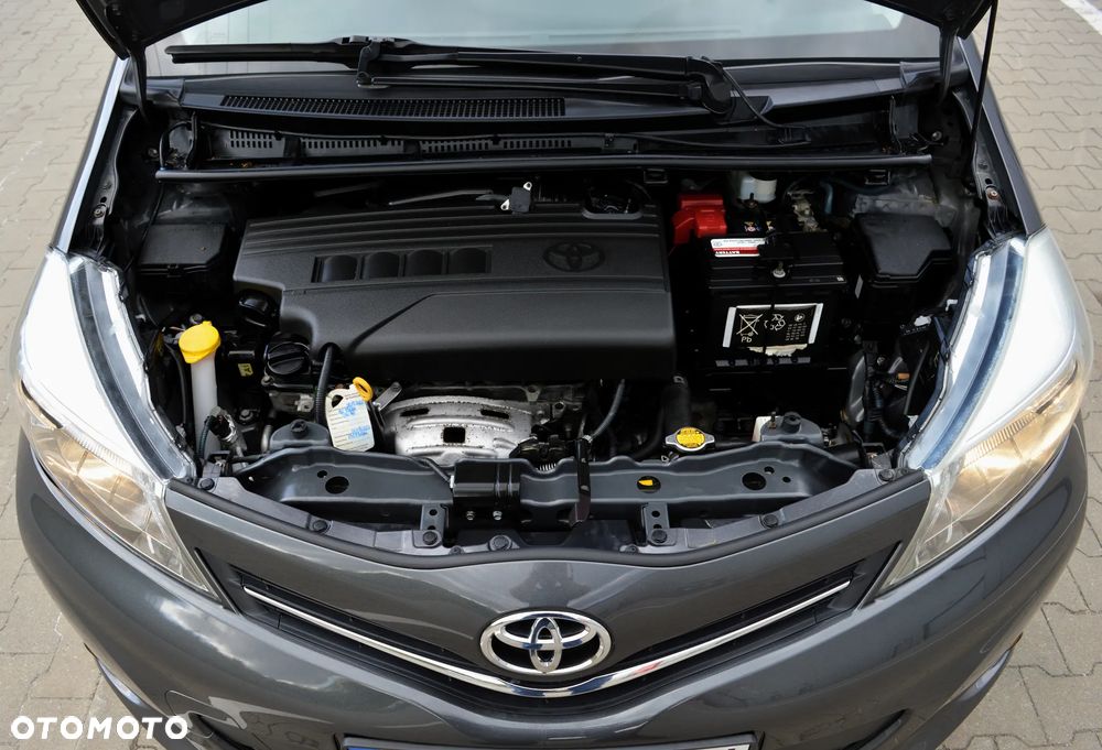 Toyota Yaris 1.33 Prestige - 35