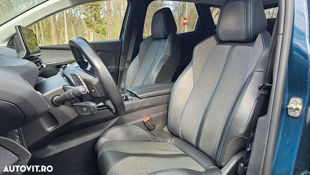 Peugeot 3008 PHEV 300 EAT8 4X4 Allure Pack - 6