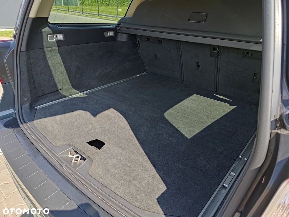 Volvo V70 2.0 Momentum - 13