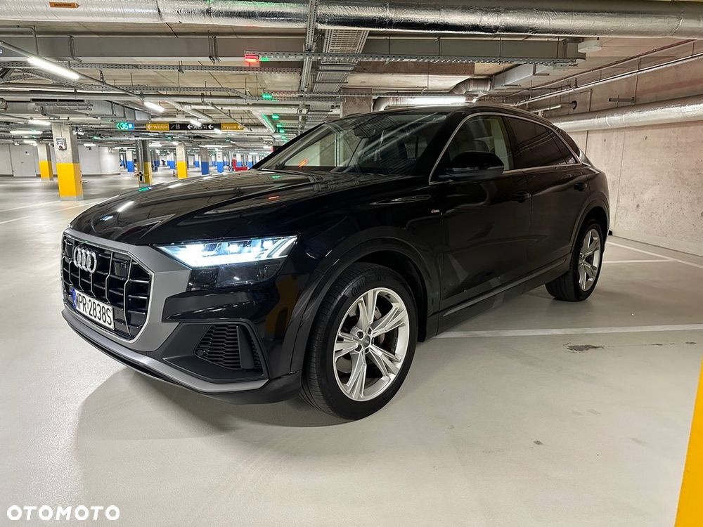 Audi Q8 - 1