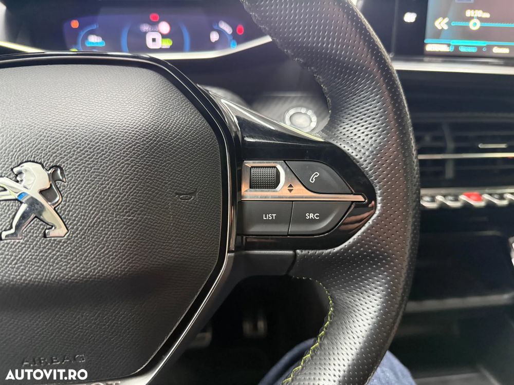 Peugeot 208 e-208 GT-Line - 15