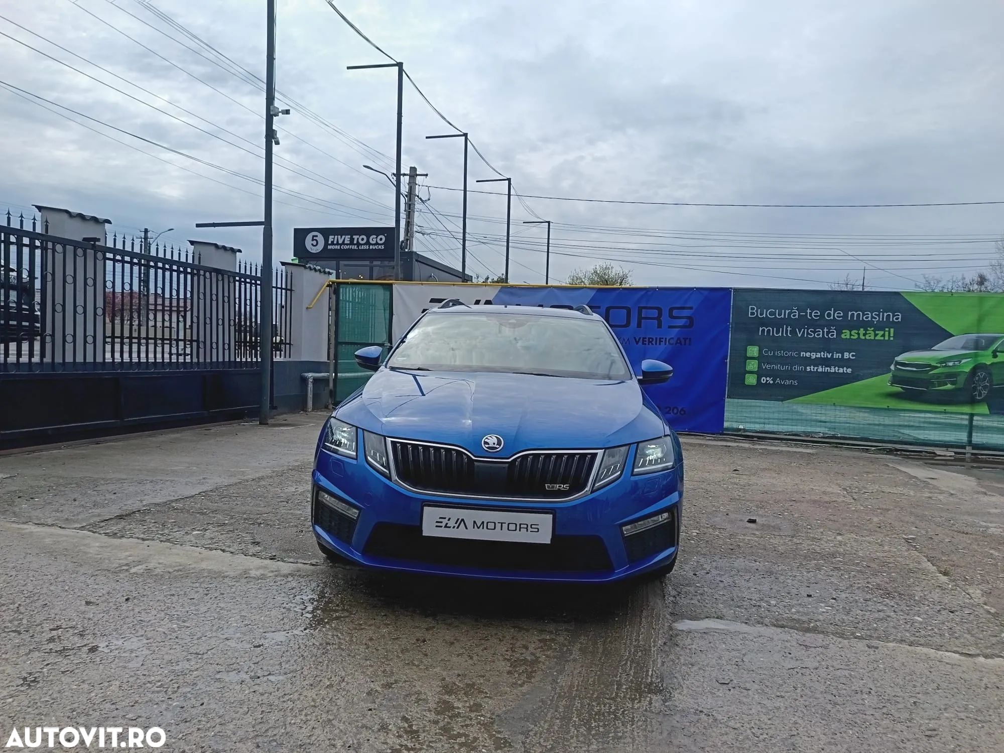Skoda Octavia Combi Diesel 2.0 TDI RS - 1