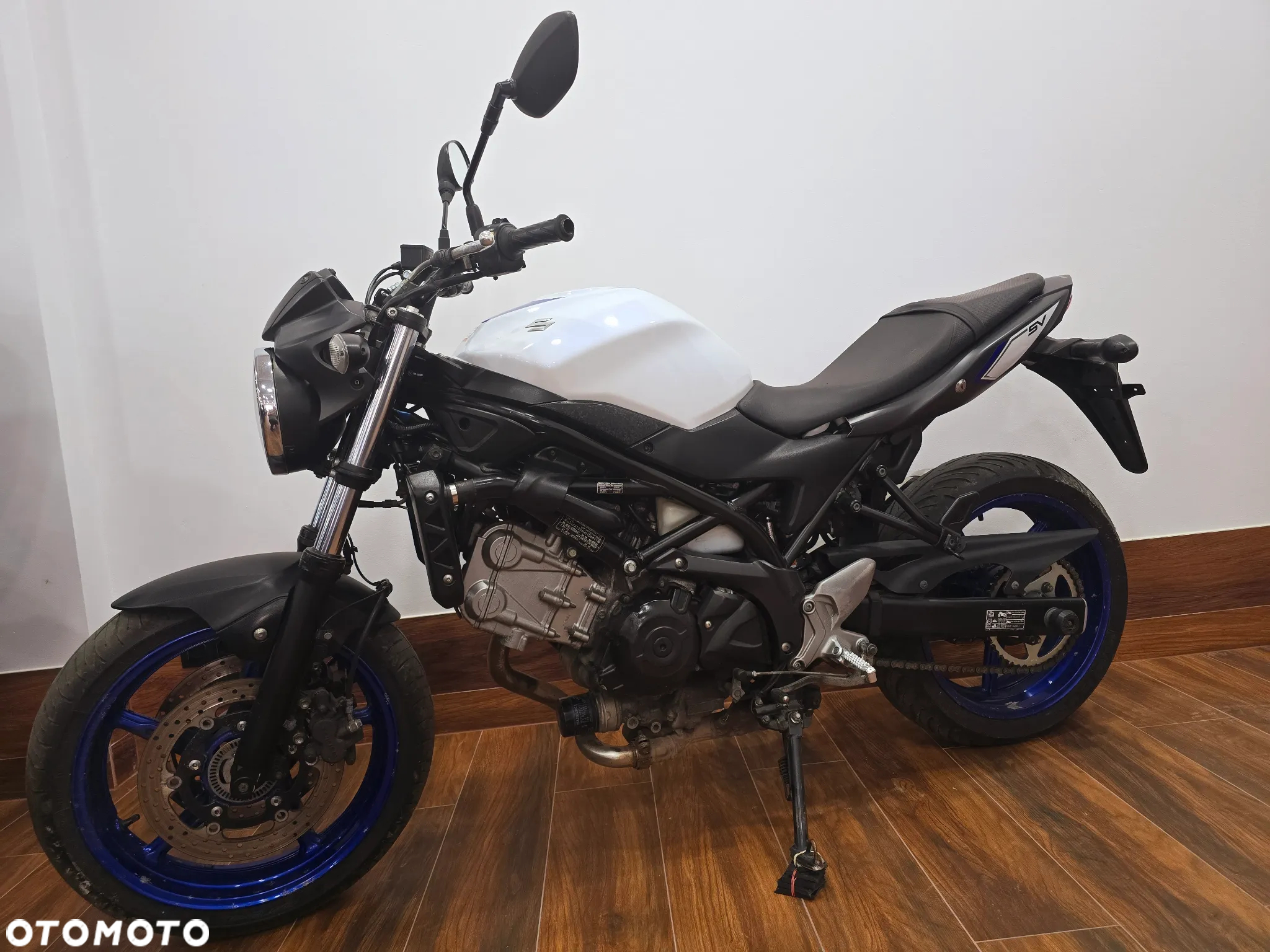 Suzuki SV - 19
