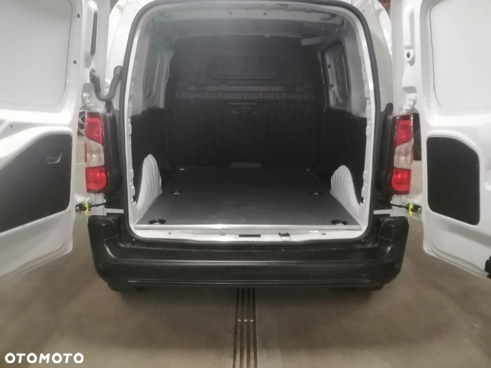 Toyota Proace City - 8