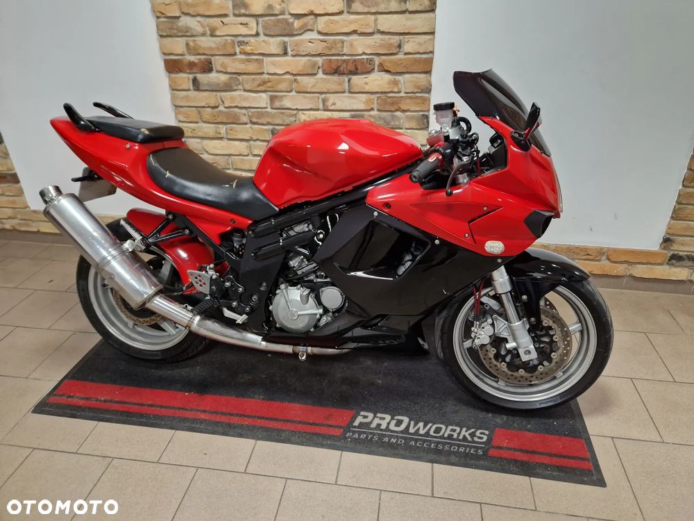 Hyosung GT - 22