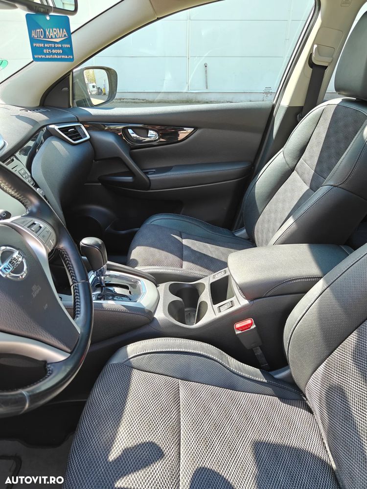 Nissan Qashqai 1.6 DCI Xtronic TEKNA+ - 8