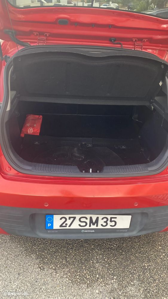 Kia Rio - 11