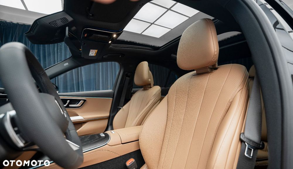 Mercedes-Benz Klasa E 220 d 4-Matic AMG - 12