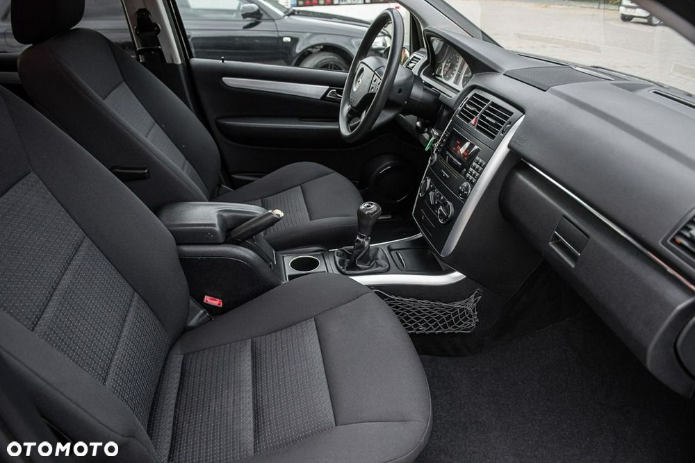 Mercedes-Benz Klasa B 150 Special Edition - 10