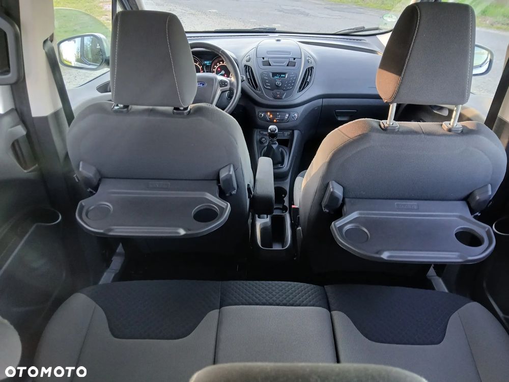 Ford Tourneo Courier 1.0 EcoBoost Titanium - 5