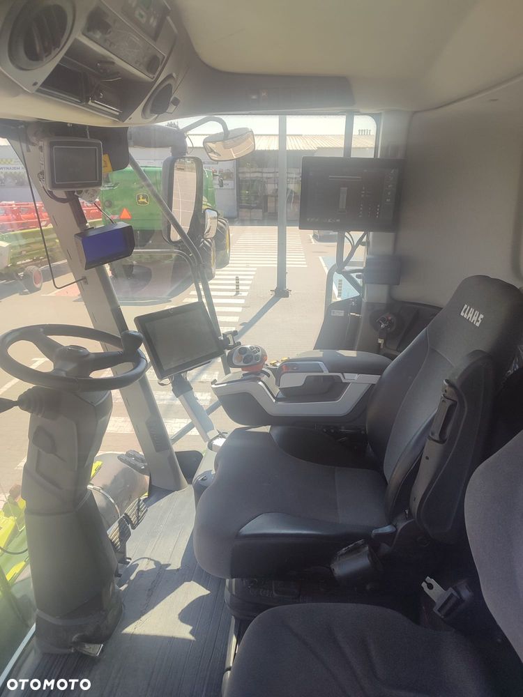 Claas 8900 TT - 13