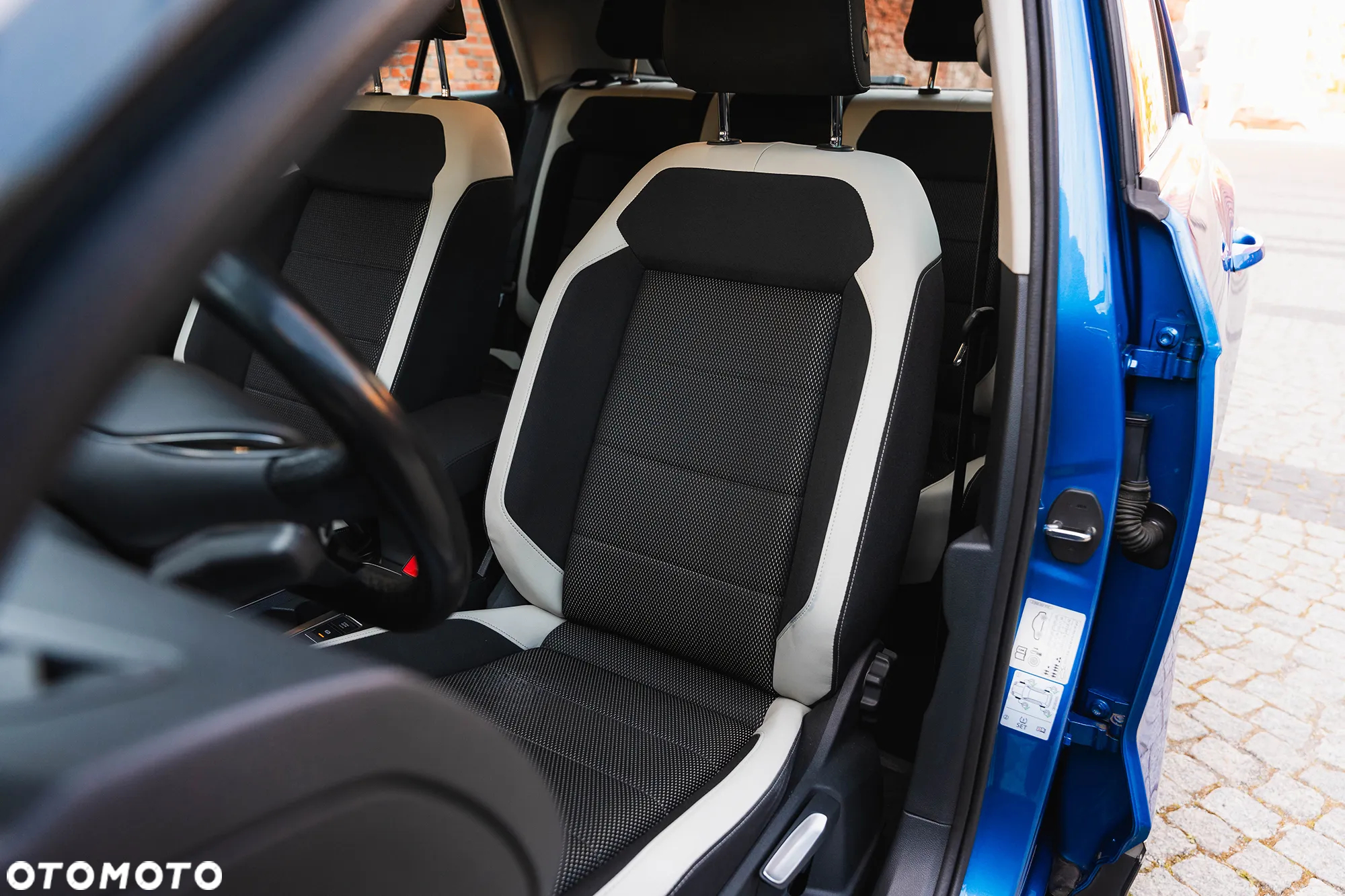 Volkswagen T-Roc 2.0 TSI 4Motion Premium DSG - 14