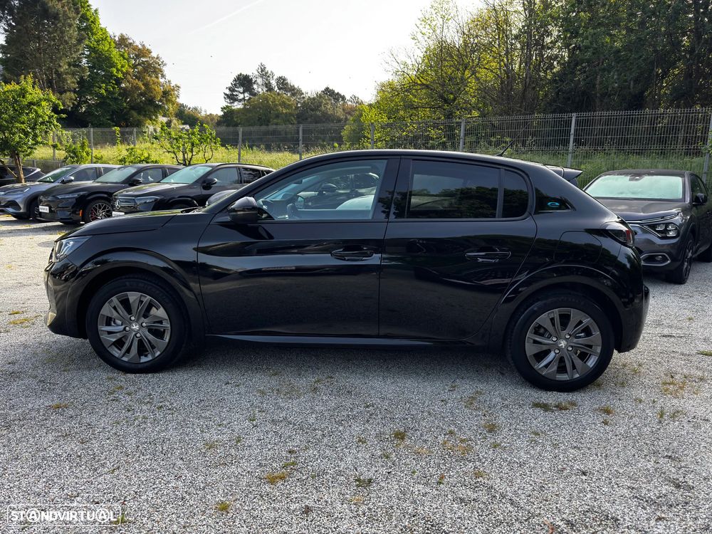 Peugeot e-208 Allure - 8