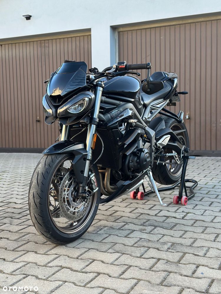 Triumph Street Triple - 2