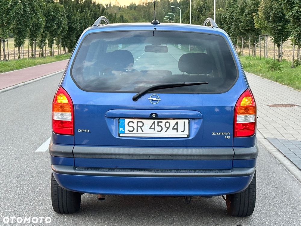 Opel Zafira 1.8 16V Elegance - 9