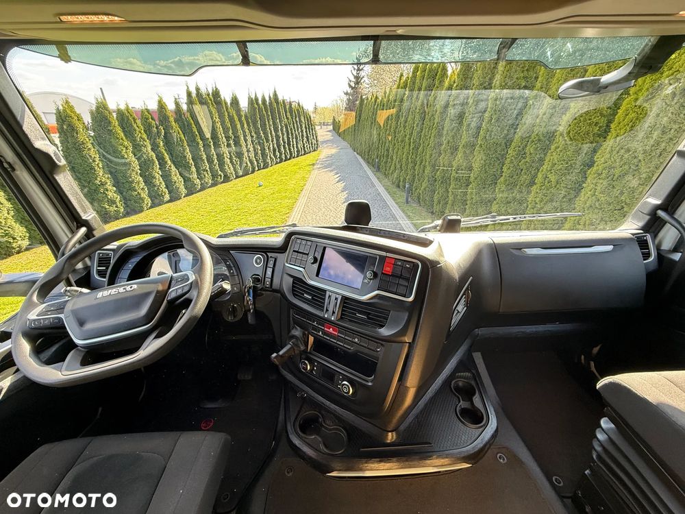 Iveco S-WAY 530 RETARDER - 15