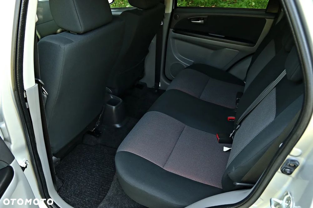 Suzuki SX4 1.6 VVT 4x2 City - 31