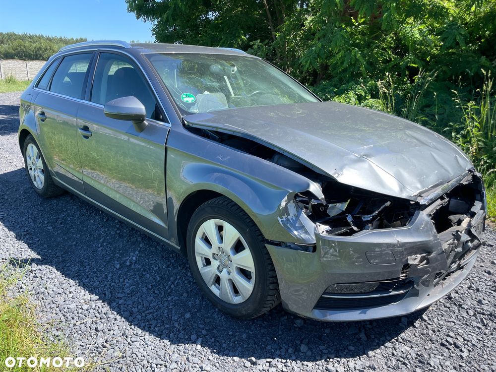 Audi A3 Sportback 1.6 TDI Ambition - 4