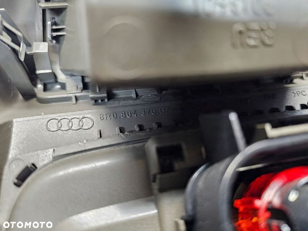 OSŁONA TUNELU ŚRODKOWEGO TYŁ AUDI Q5 8R 8R0864376B J42 BEŻ PIMENT - 7