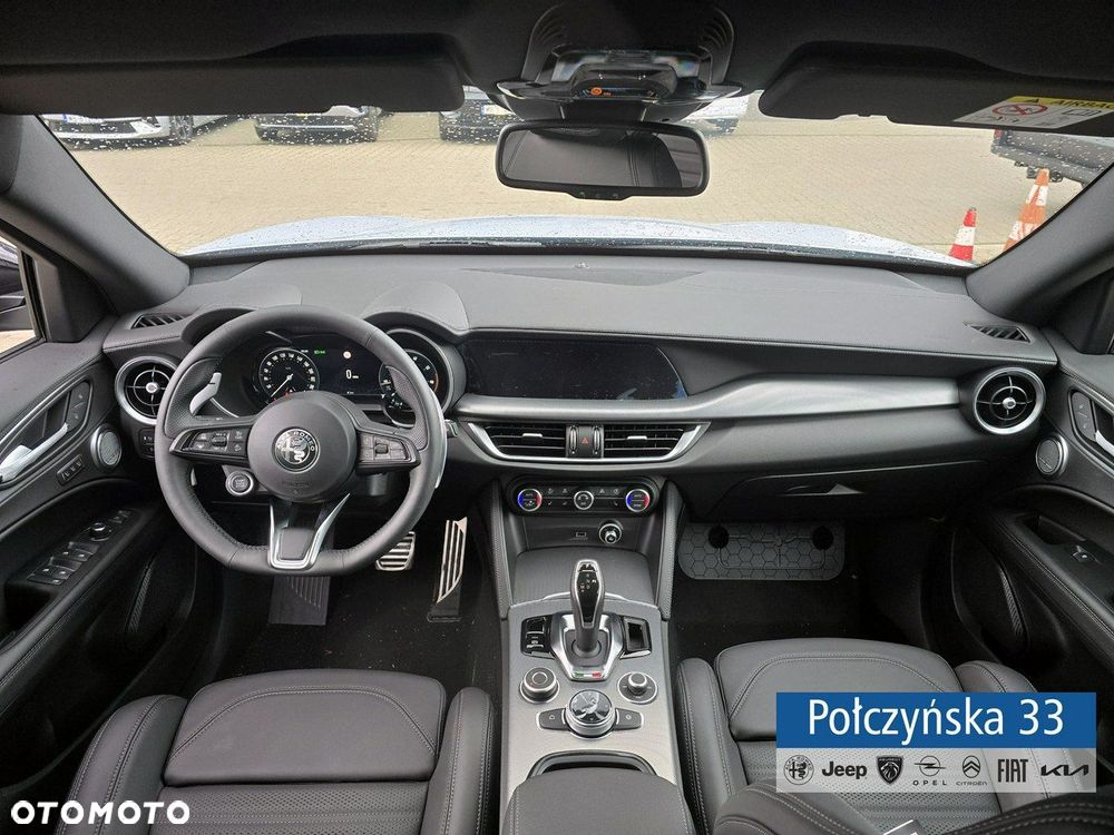 Alfa Romeo Stelvio - 13