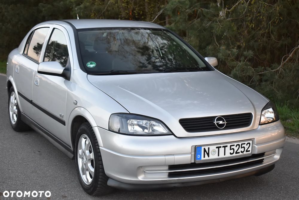 Opel Astra 1.6 NJoy - 13