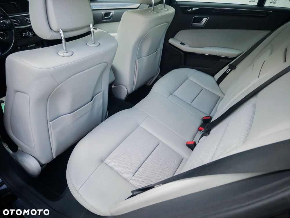 Mercedes-Benz Klasa E 220 BlueTEC 9G-TRONIC Avantgarde - 27